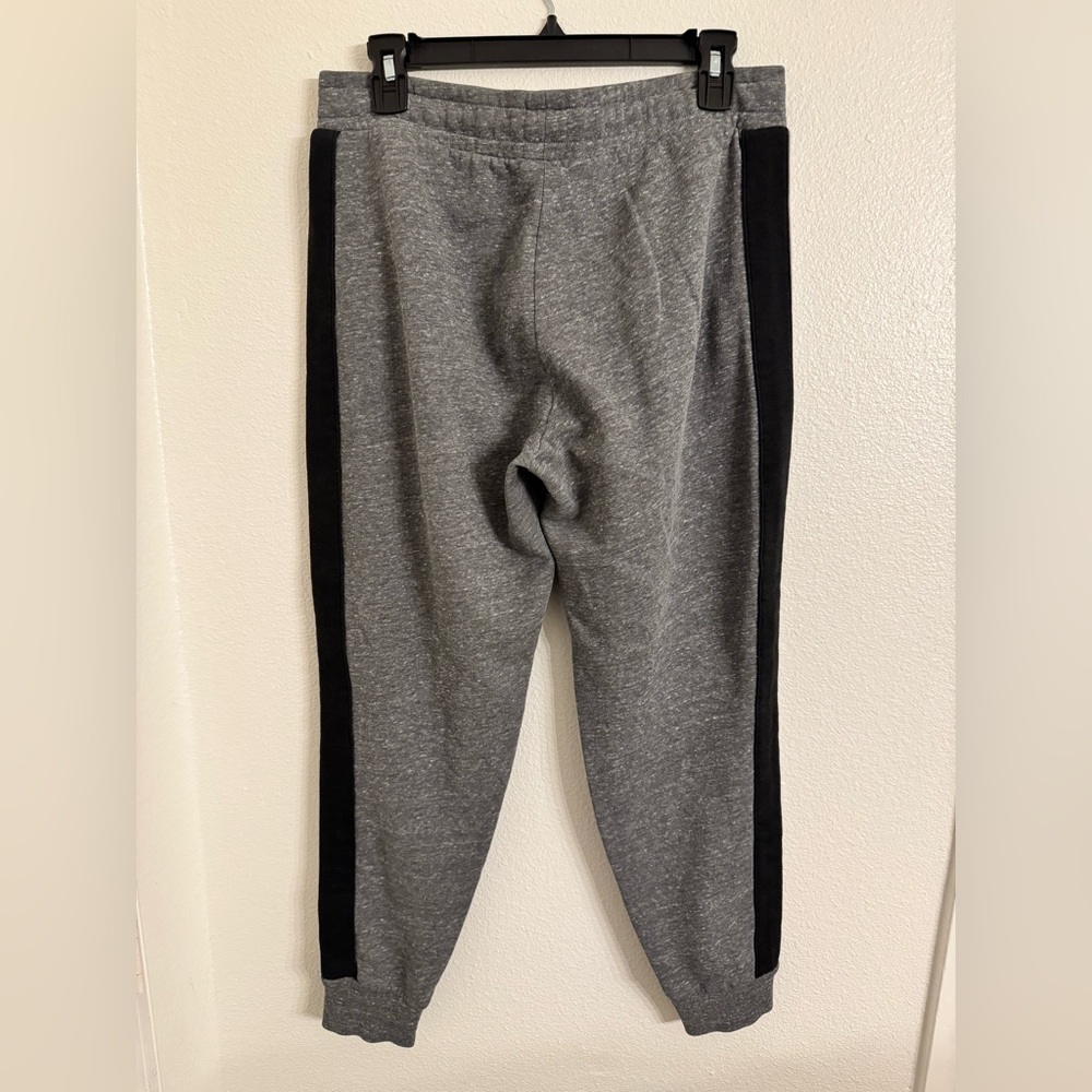 PInK Victoria’s Secret Jogger Sweats - Picture 2 of 3